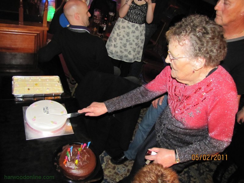 5th February 2011 - Betty's 90th Birthday Celebrations - Lillington Club - Auntie Betty & Birthday Cake (Click Here to Return to Betty's Birthday Photographs)